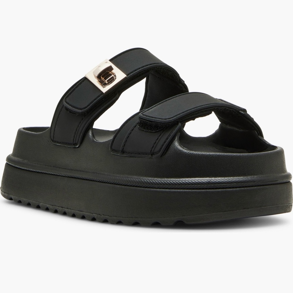Steve Madden Black Platform Sandals